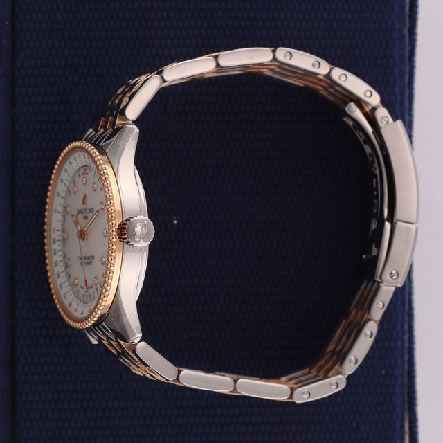 Breitling Navitimer Automatic 35 U17395 Image 3